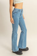 High waisted- flared jeans